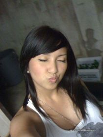 Asian lassie Niya Yu fucks